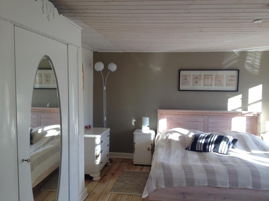 Kildegaarden Bed&Breakfast Frorup Værelse billede